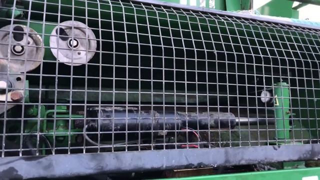 Вальцовый Пресс подборщик JohnDeere 575, 120x120см 250кг