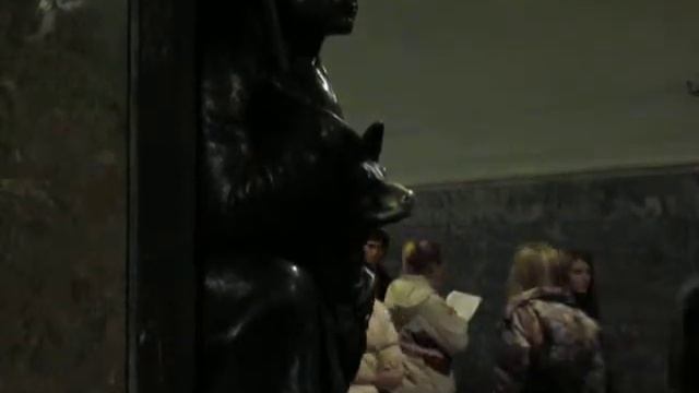 "Пограничник с собакой" на "Площади Революции", Москва смотреть онлайн