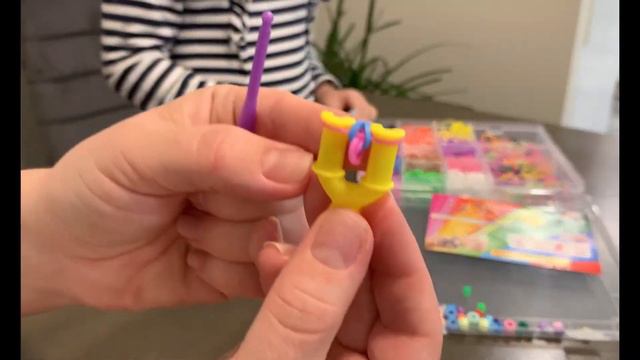 11900+ Colored Rubber Bands Bracelet Making Kit смотреть онлайн