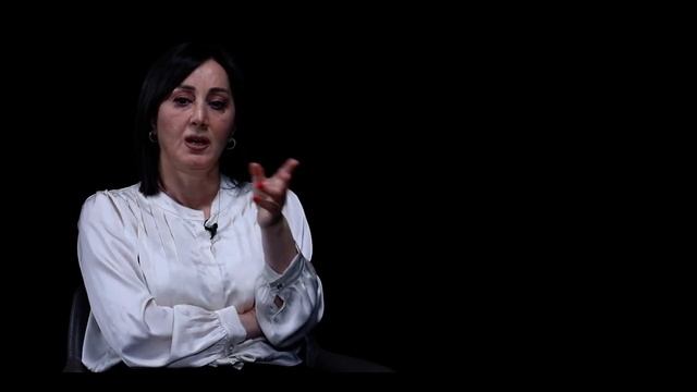 Հայրենիքդ հանձնել է, երկիրդ հանձնել է, որդիներդ չկան. Անժելա Թովմասյան