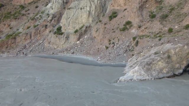 Потрясающий горный пейзаж Таджикистана / Сайёҳии кӯҳӣ дар Тоҷикистон / Горный туризм в Таджикистане смотреть онлайн