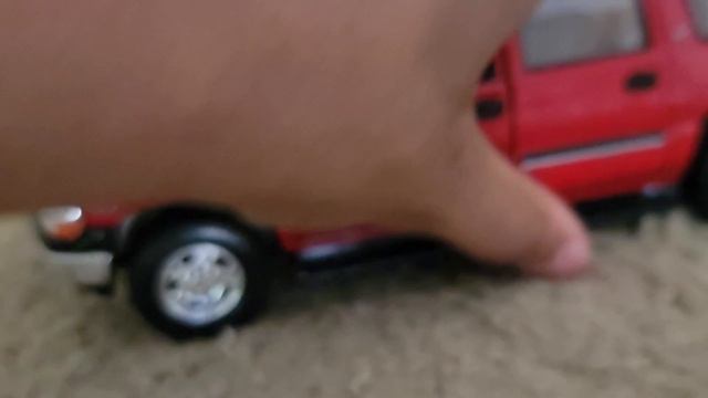toy red chevy suburban review. смотреть онлайн