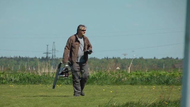 Ульянково - Мужик приложил второй вертолет следом за первым (00011) смотреть онлайн