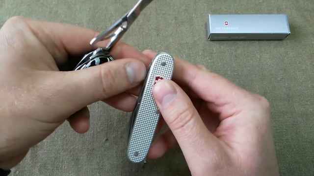Обзор Victorinox Pioneer X смотреть онлайн