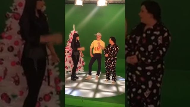 Нелли Ермолаева Periscope 14.12.15 "Боня и Кузьмич" смотреть онлайн