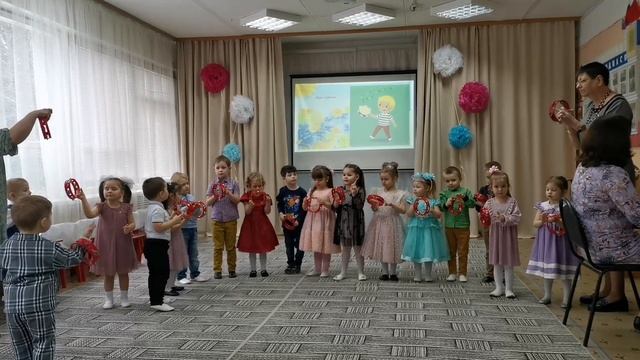 Весенний праздник с мамой Кошкой