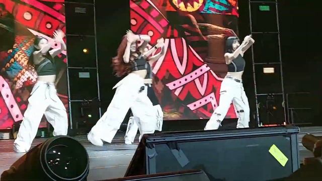 ITZY 'Mi Gente' Cover HD Fan Cam ?? смотреть онлайн