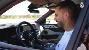 Vini Jr., Bellingham & Real Madrid receive new BMW cars!