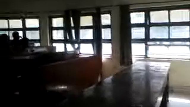 Why not to do headstand on teacher's table смотреть онлайн