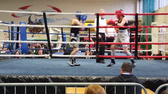 Louise Macdonald v Lucy Burns смотреть онлайн