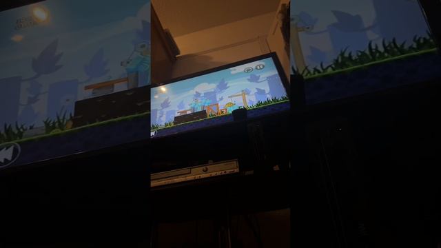 Me playing angry birds trilogy for the Wii I’m really bad at it смотреть онлайн