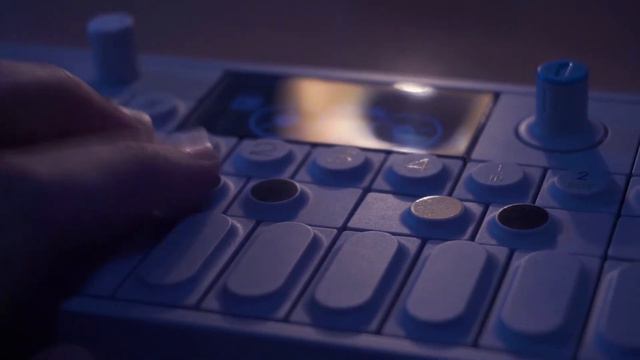 Bellamy - OP-1 Teenage Engineering dawless jam with acoustic guitar смотреть онлайн
