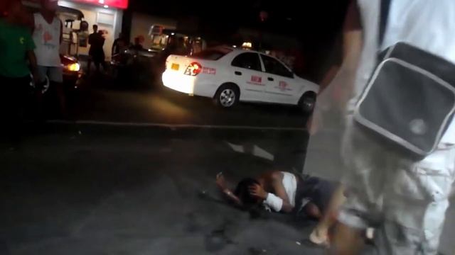Insane Bloody Street Fights!! смотреть онлайн