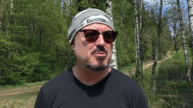 Максим Леонидов в Шуваловском парке. смотреть онлайн