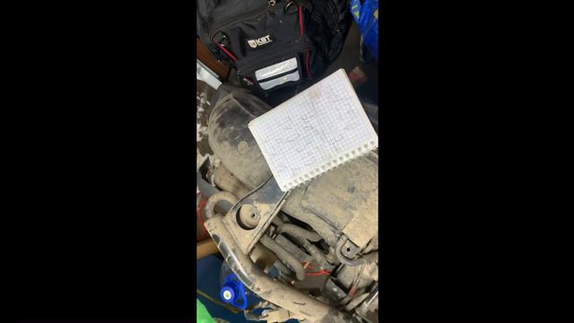 Регулировка зазоров клапанов скутеры 4т Yamaha VOX , Gear ,Jog ,Vino смотреть онлайн