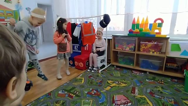 Полина сказка ?? про зайца и лису 09.02.2023 смотреть онлайн