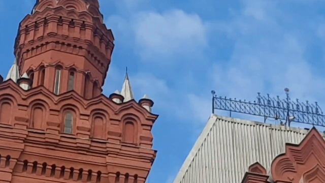 Прогулки по Москве. Исторический музей смотреть онлайн