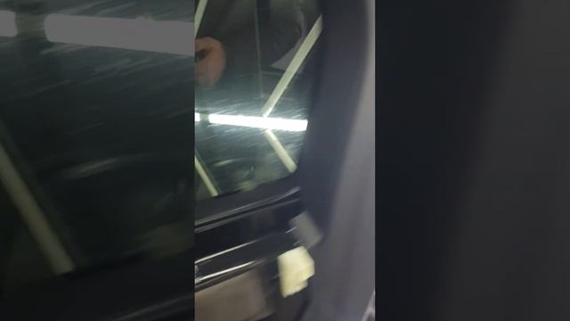 снятие молдингов на Range Rover смотреть онлайн