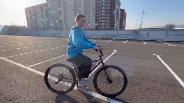 Как стантить на велосипеде ? ОБУЧАЛКА НА WHEELIE смотреть онлайн