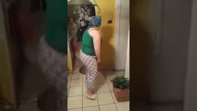 Танец с метлой. смотреть онлайн