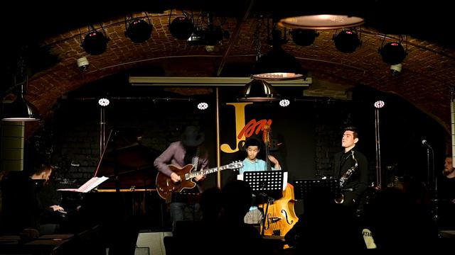 Anatoly Osipov Group - On The Road (Anatoly Osipov)