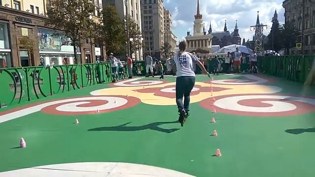 Роллердром на дне города Москвы смотреть онлайн