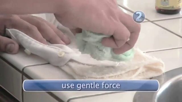 How To Clean Lipstick Stains From Clothes смотреть онлайн