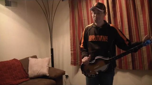 Critical Mass Re-Reviews Rock Revolution Part 1/2 смотреть онлайн