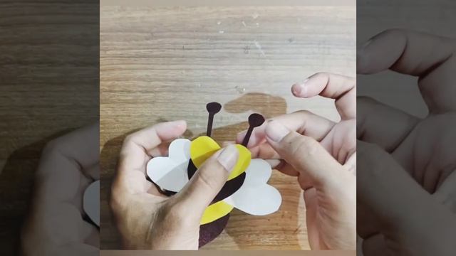 make paper honey bee easy. awesome home decoration idea. смотреть онлайн