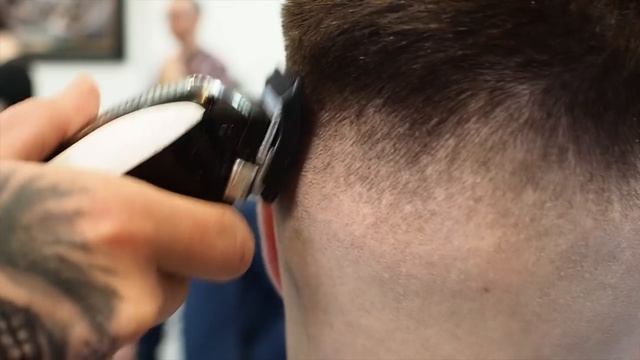 Skin Fade Haircut with Textured Top смотреть онлайн