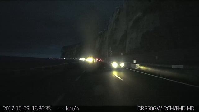 Accident route littorale Réunion 09 octobre 2017 - Vue caméra embarquée Arrière смотреть онлайн