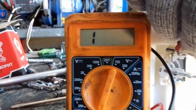 Проверка датчика уровня топлива (на примере Daewoo Matiz). смотреть онлайн