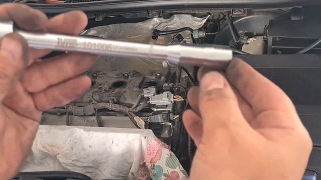 Como trocar as velas do Fluence / Sentra - Saem as originais NGK entram as Bosch Double Platinum смотреть онлайн