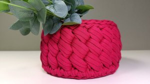 Вязаная корзина из трикотажной пряжи крючком узором "Зефирки"