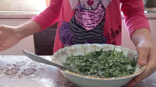 Яичница с зеленью - Кюкю смотреть онлайн