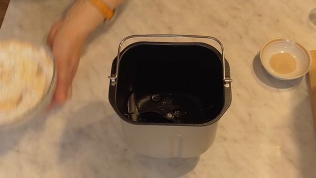 ХЛЕБ из цельнозерновой и пшеничной муки в/с в Хлебопечке, Домашний Хлеб. Кулинарный Клуб смотреть онлайн