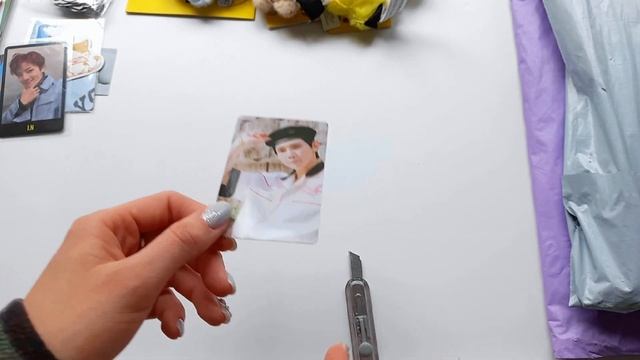 ?ATEEZ & STRAY KIDS k-pop merch unboxing | Неудачные заказы и распаковка фотокарт Стрей Кидс и Эйти смотреть онлайн