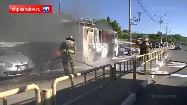 ПОЛИЦЕЙСКИЙ АВТОБУС СГОРЕЛ В ЗАТОНЕ смотреть онлайн
