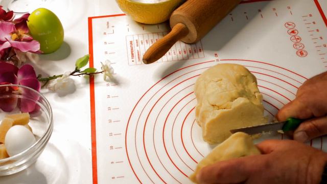 Probably..the best apple pie you will ever taste #cooking #baking смотреть онлайн