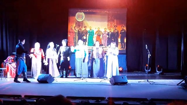 Юрий Щербаков и ансамбль Горница, 12.02.2017 смотреть онлайн