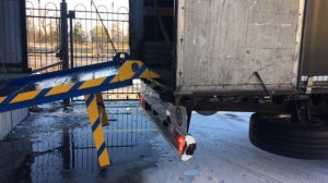 Пандус самодельный для фур. Погрузка, выгрузка, заезд в фуру.