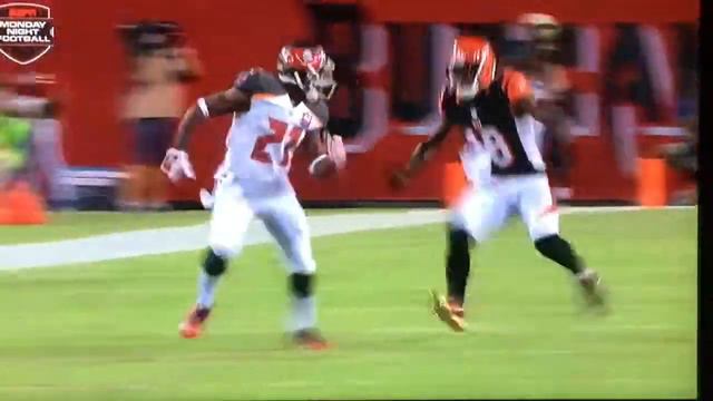 AJ Green vs Verner смотреть онлайн