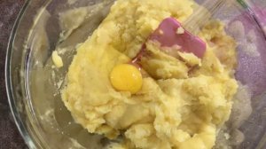 Чурос-невероятно вкусни хрупкави пръчици. Десерт, популярен в Испания и Латинска Америка.