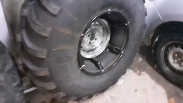 Собрал из дисков ВАЗ диски для ободрышей (Урал)