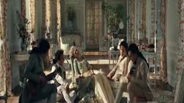 Marie Antoinette: Phoenix Cameo смотреть онлайн