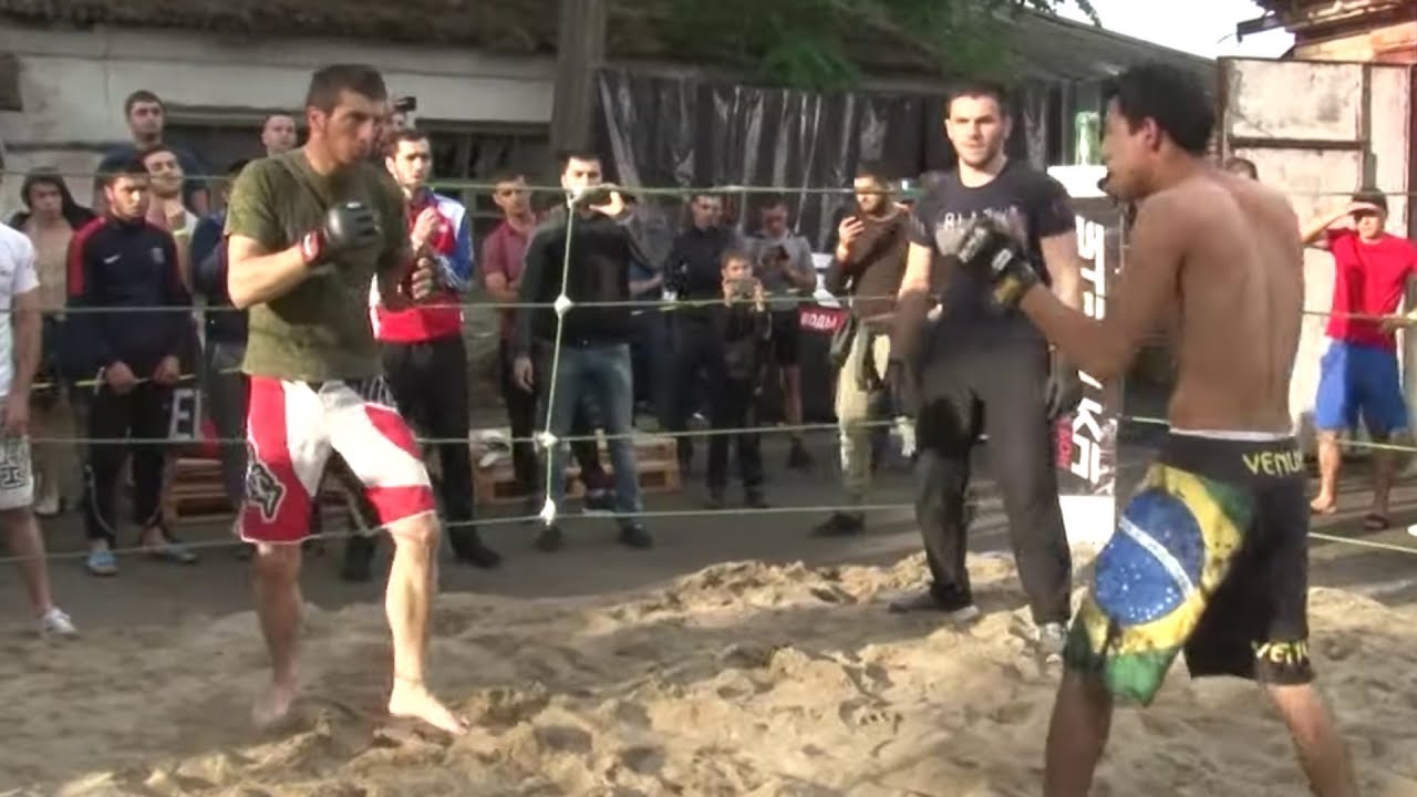 БРАЗИЛИЯ против Бойца Без Правил !!! Хороший Бой !!! смотреть онлайн