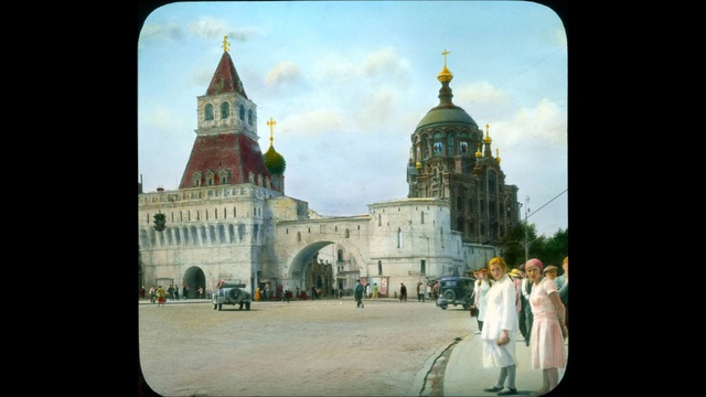 Брэнсон Деку в Москве смотреть онлайн