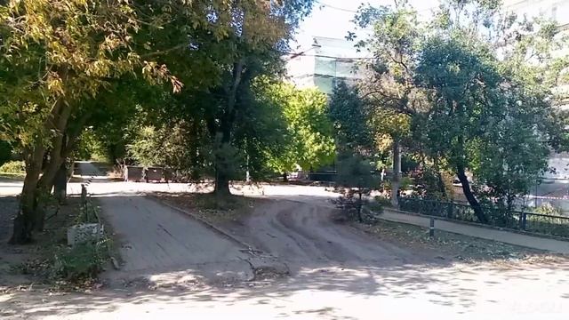 Мариуполь выходные будни , покраска домов , и восстановление продолжается 30.09.2023 смотреть онлайн