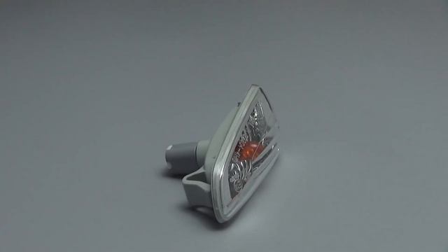 Повторитель поворота правого крыла Хендай Старекс Starex