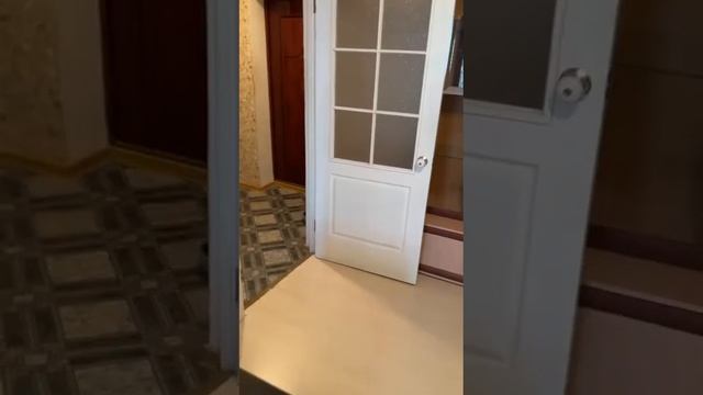 В самом центре города-курорта Анапа в районе Южного рынка продается 2-комнатная квартира с ремонтом смотреть онлайн